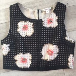 Chelsea and Violet Cropped Floral Top- Black- Med